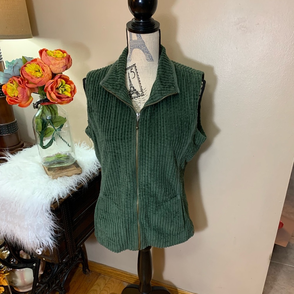 Woolrich Kinsdale Corduroy Vest Womens Medium Green Zipper Pockets Mock Neck